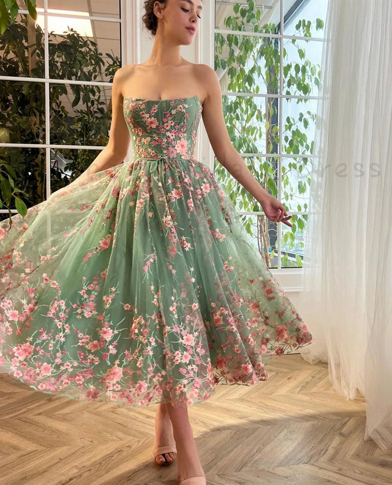 Palais Royal Garden Dress - Your Princess Dress