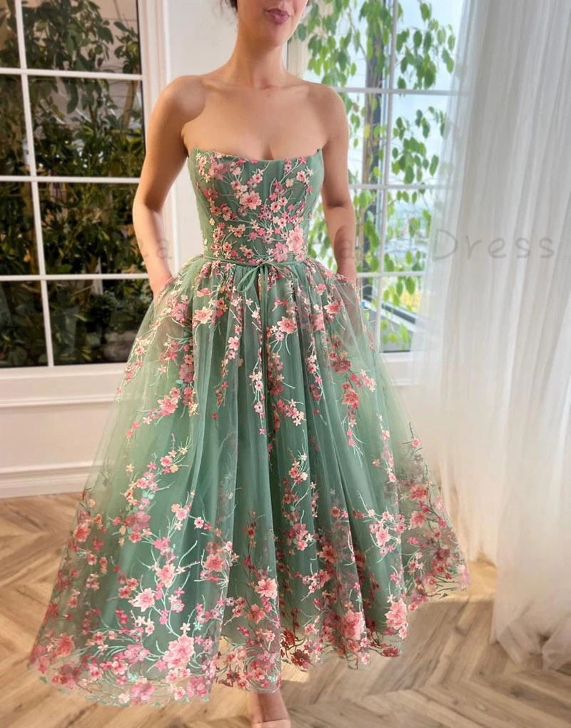 Palais Royal Garden Dress - Your Princess Dress